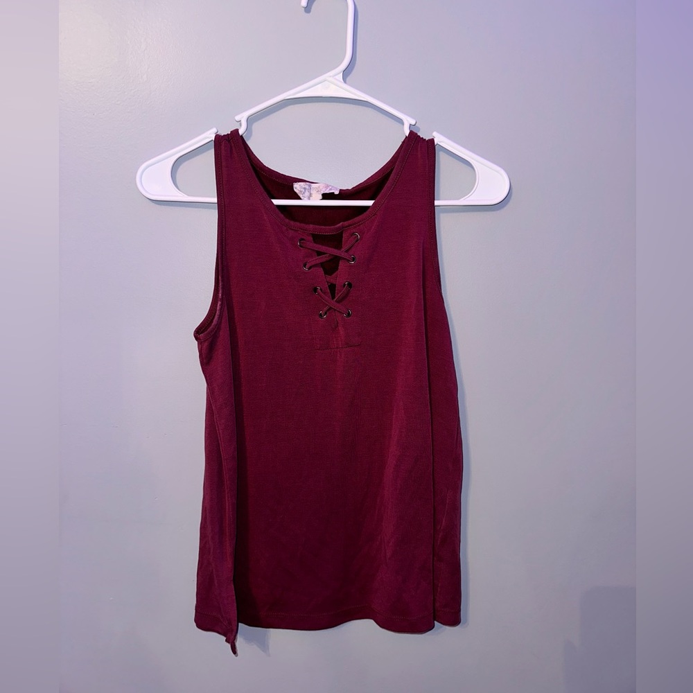 pink tank top
